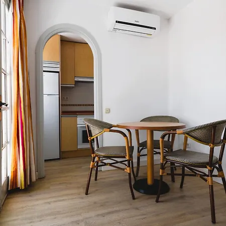 Ξενοδοχείο με διαμερίσματα Fuentepark Κοραλέχο